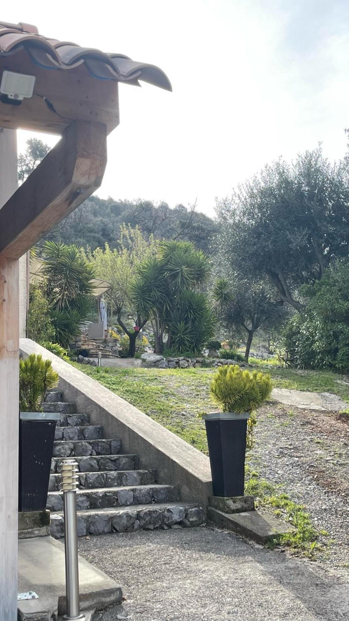 Rez De Jardin, Entre Mer Et Montagne Levens Esterno foto