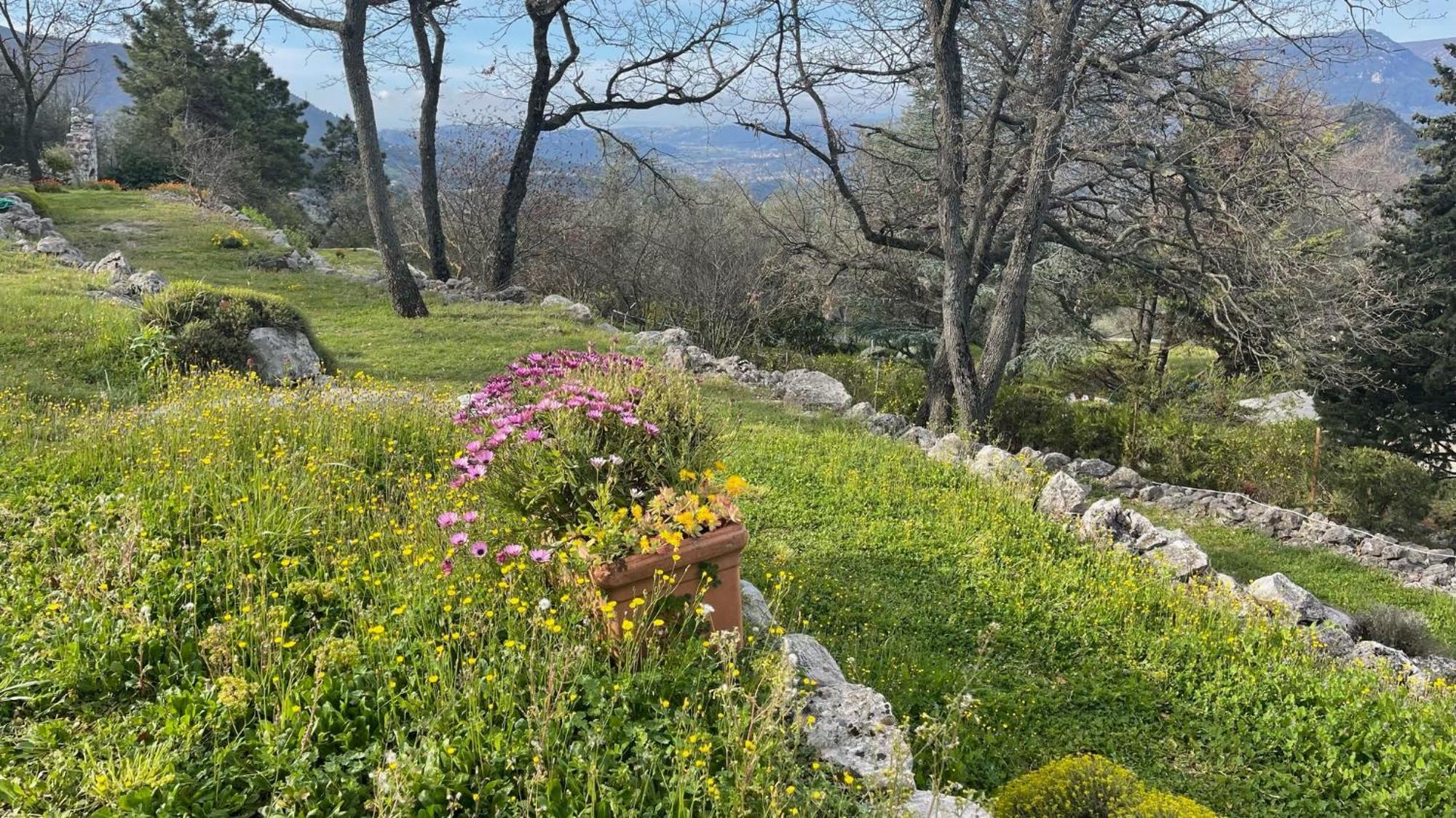 Rez De Jardin, Entre Mer Et Montagne Levens Esterno foto
